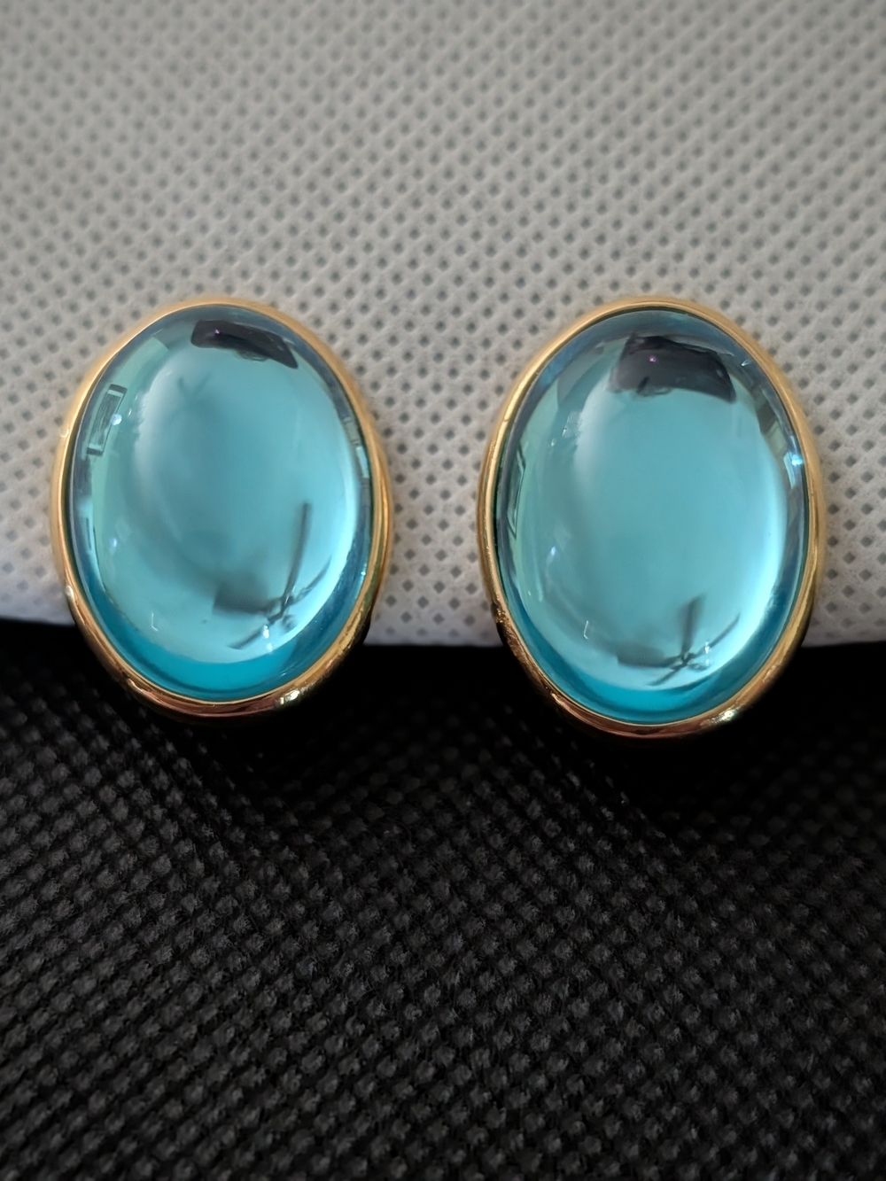 Vintage Trifari Blue Cabochon Stud Earrings